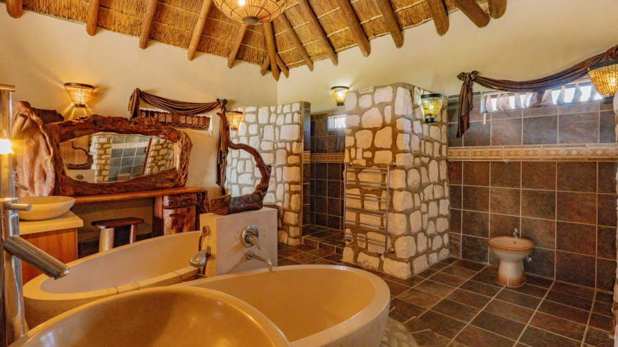 5 Bedroom Property for Sale in Suiderstrand Western Cape